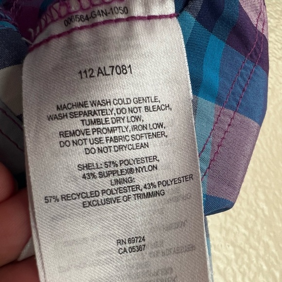 COLUMBIA Button Down 2 forβ $22 βοΈ - Picture 5 of 5